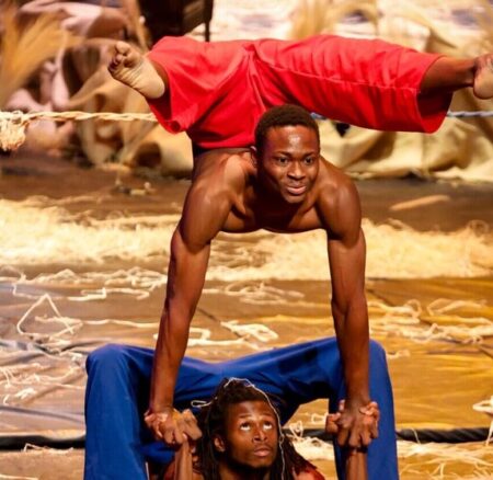 W.O.W. à la TOHU : ode à la solidarité humaine